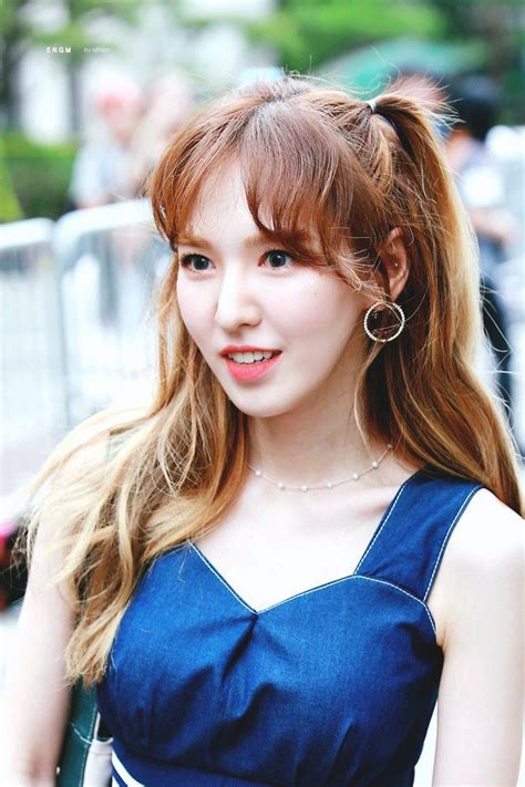 wendy singer kpop.